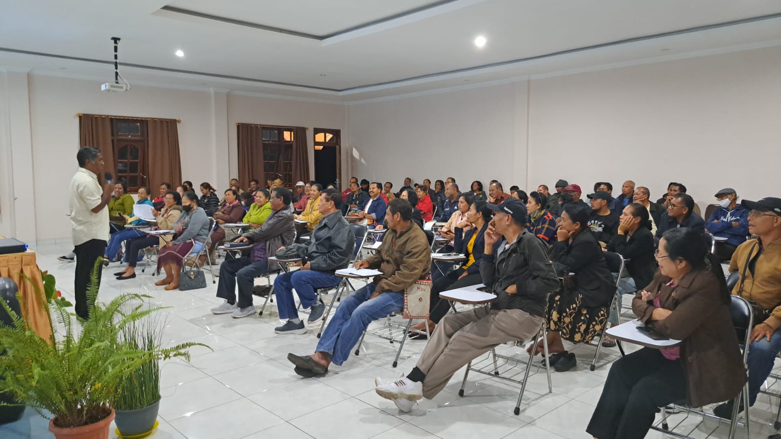 Foto Berita 5 RD. Ferry membawakan materi Spiritualitas Pastoral