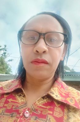 Ibu Klara Dhone