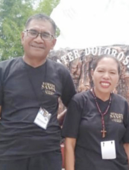 Pasutri Bapak Philipus Pandu
